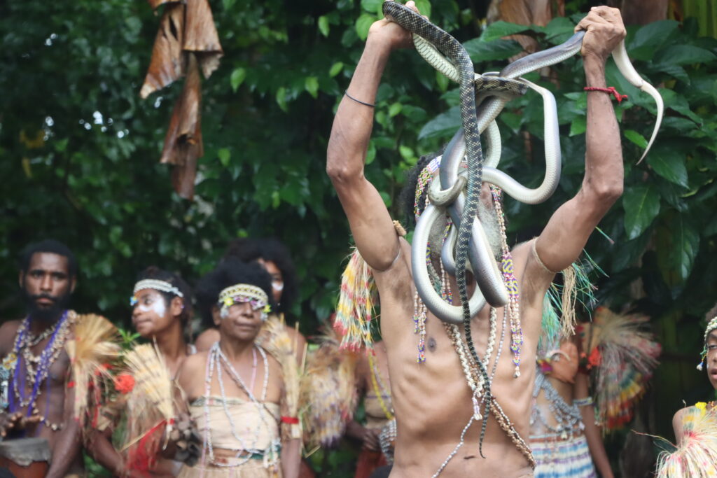 Snake Charmers, Buingim Village, Labuta LLG